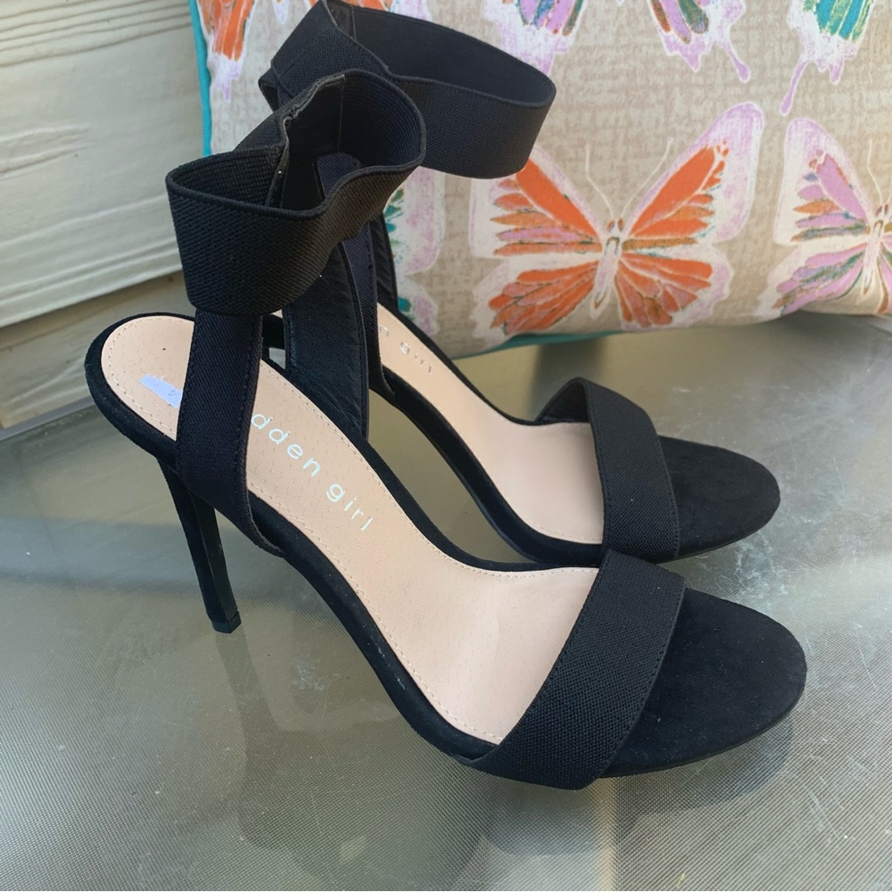 Madden Girl Lonie Black Ankle Strap Heels